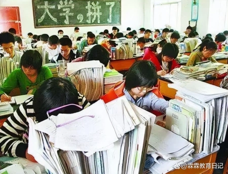 2023年四省联考作文题目出炉，4个省份3个版本，看似简单实则不易
